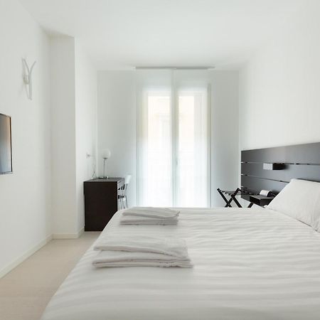 Porta Nuova Bright And Roomy Flat Milano Exteriör bild