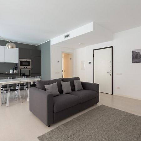 Porta Nuova Bright And Roomy Flat Milano Exteriör bild